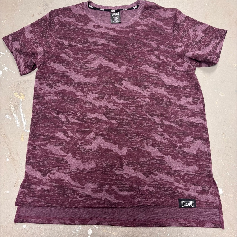 Tapout Shirt Men Medium Purple Camo Slim Fit MMA UFC Cage Fighting Crewneck Y2K